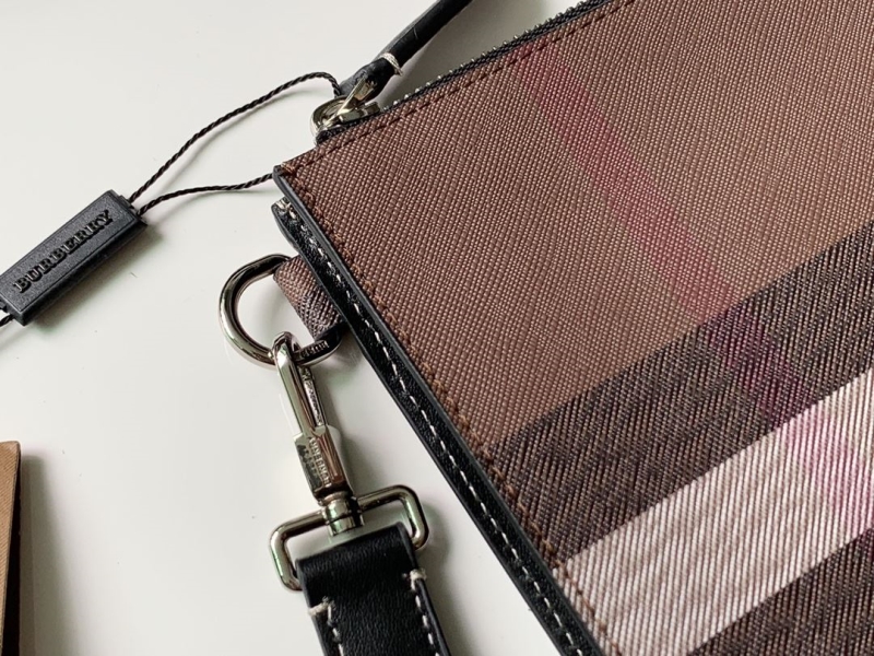 Bv*b*rry wallets